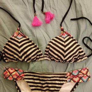 Billabong black/white striped bikini
